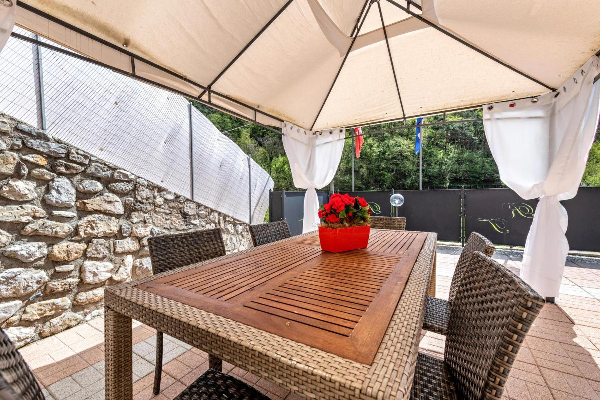 Residence Tatiana B2 Tremosine Екстериор снимка