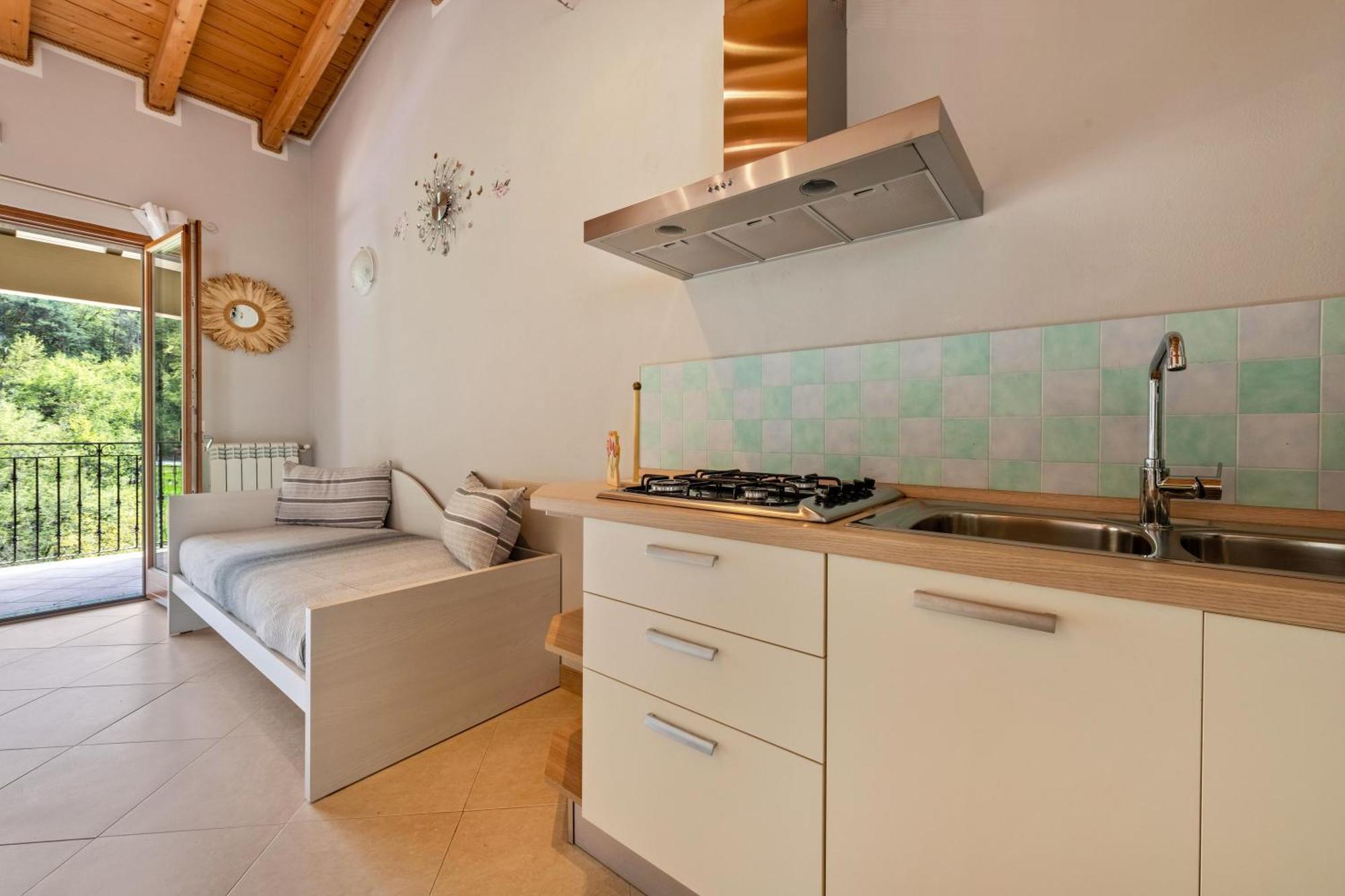 Residence Tatiana B2 Tremosine Екстериор снимка
