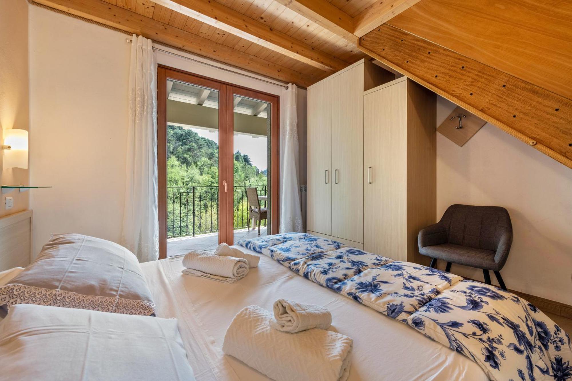 Residence Tatiana B2 Tremosine Екстериор снимка